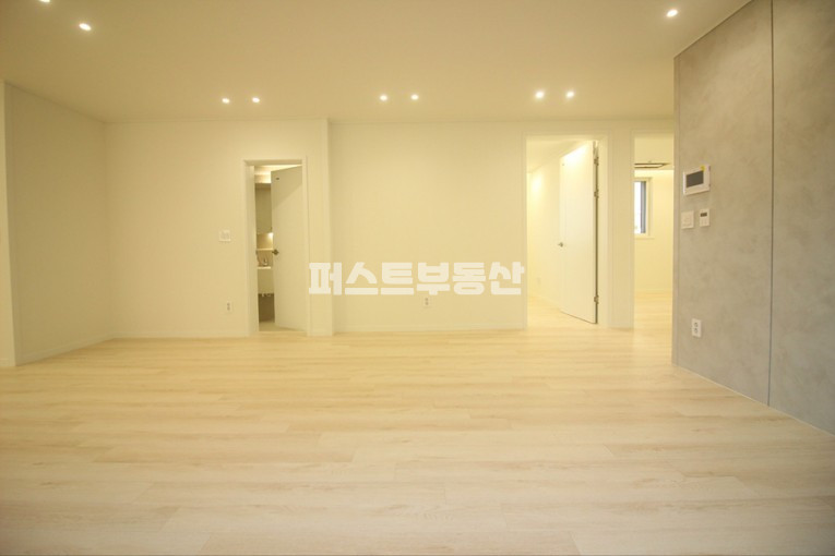 경기 부천오정구 오정동 오정동 깔끔한 신축 빌라 !! 평수 굿 위치 굿 문의주세요!! 분양 매물번호 12566 사진 3
