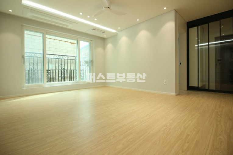 경기 양주시 고읍동 고읍동※ATP급신축빌라 오픈 특가 1세대 특가분양!! 무입가능!!! 분양 매물번호 12555 사진 2