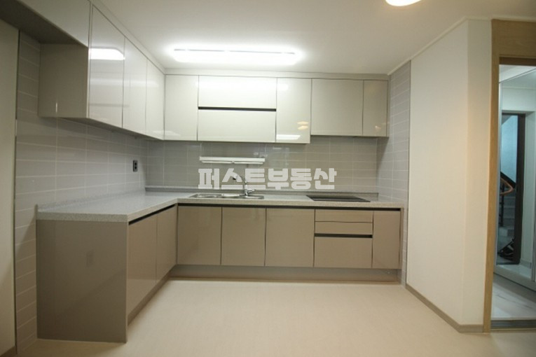 경기 안산단원구 고잔동 대출규제없는 신축빌라!!고잔역세권 3룸 큰방3 넓은 거실 / 최저실입 친절상담!!! 분양 매물번호 12521 사진 5