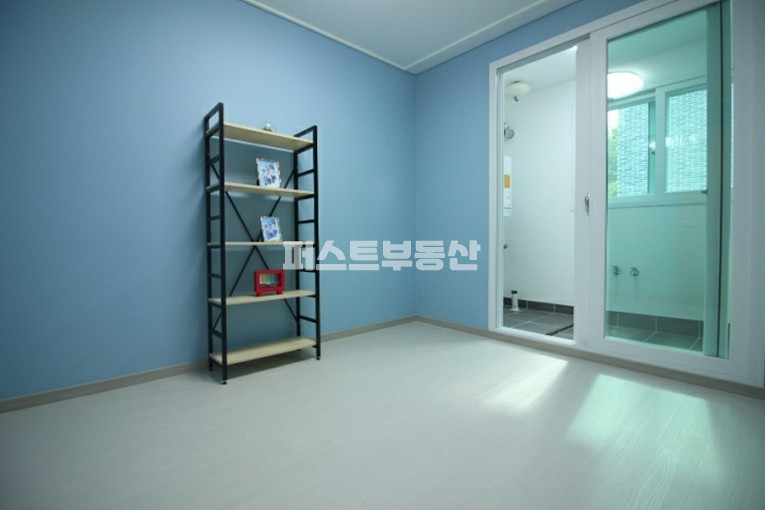 경기 안산단원구 고잔동 대출규제없는 신축빌라!!고잔역세권 3룸 큰방3 넓은 거실 / 최저실입 친절상담!!! 분양 매물번호 12521 사진 10